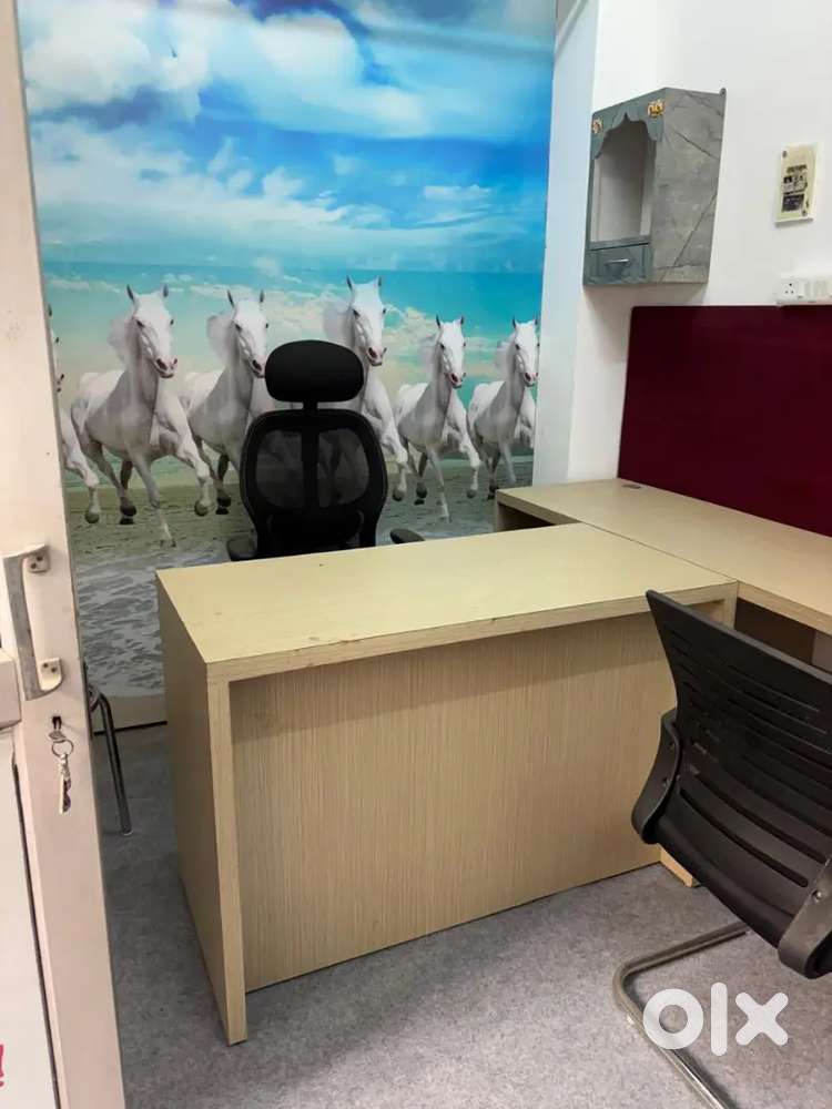 Vaishali, Full Furnished space for rent 180sqft in commercial building