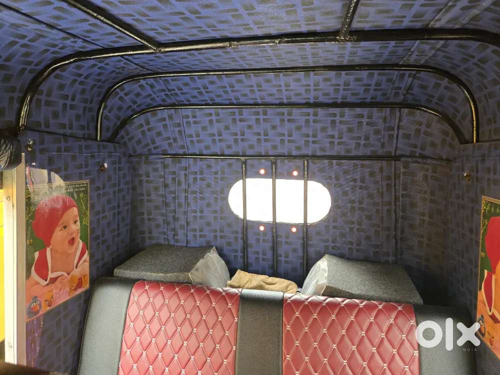 Bajaj PETROL converted to CNG... Test done... New Insurance, upholsery