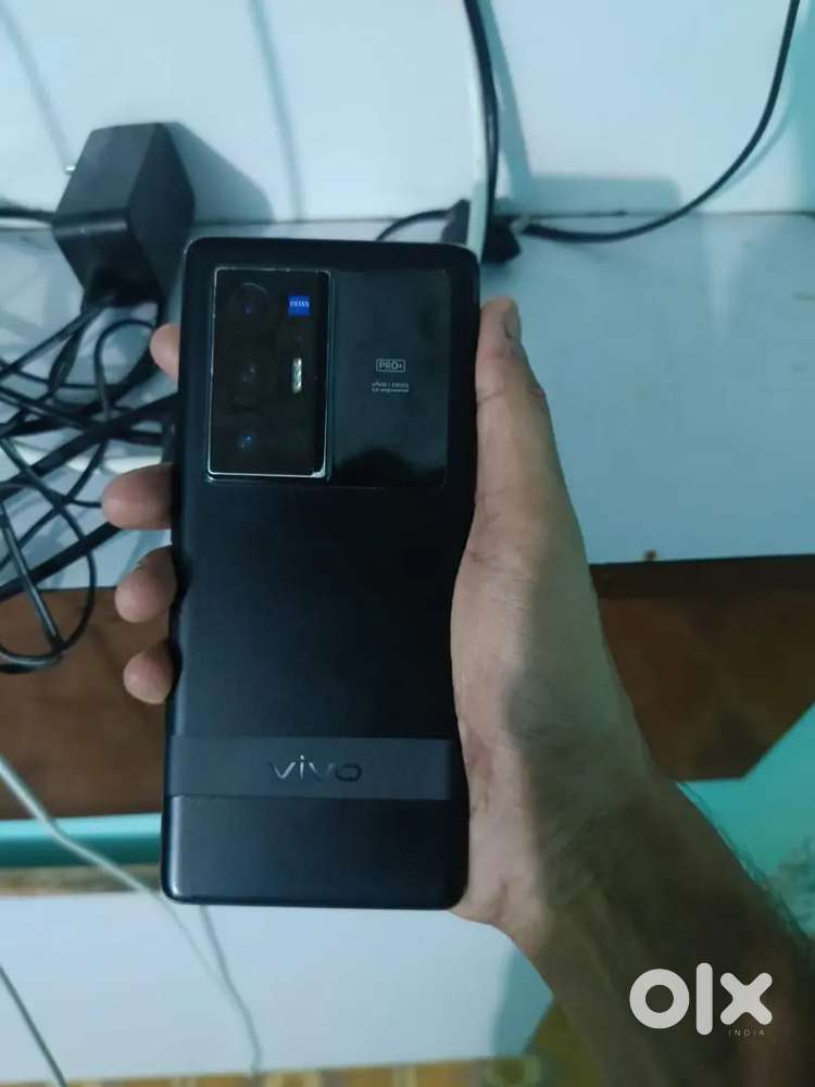 Vivo x70 pro+