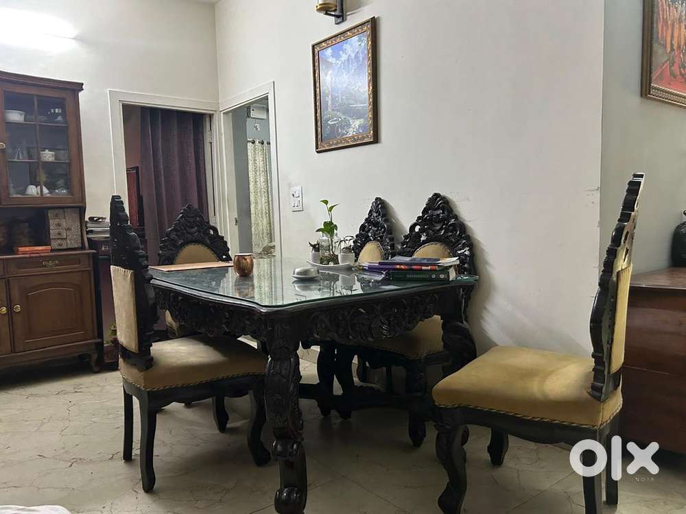 dining with six chair