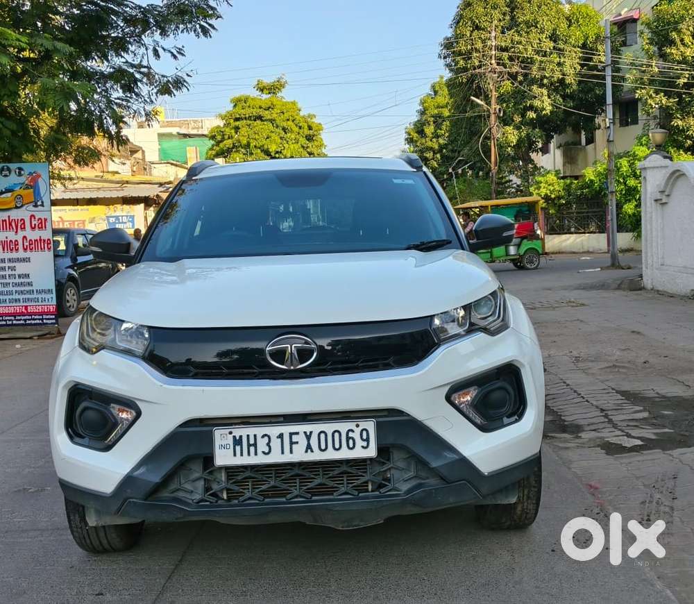 Tata Nexon 1.2 Revotron XM (S), 2023, Petrol