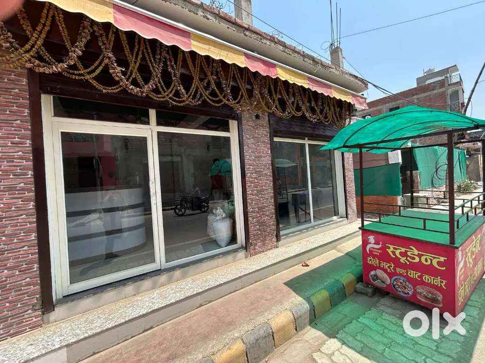 Shop on rent in main market area with fully complete work, decoration