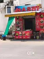 Shinde ki chawni se aage Dukaan hai naste ki main road par