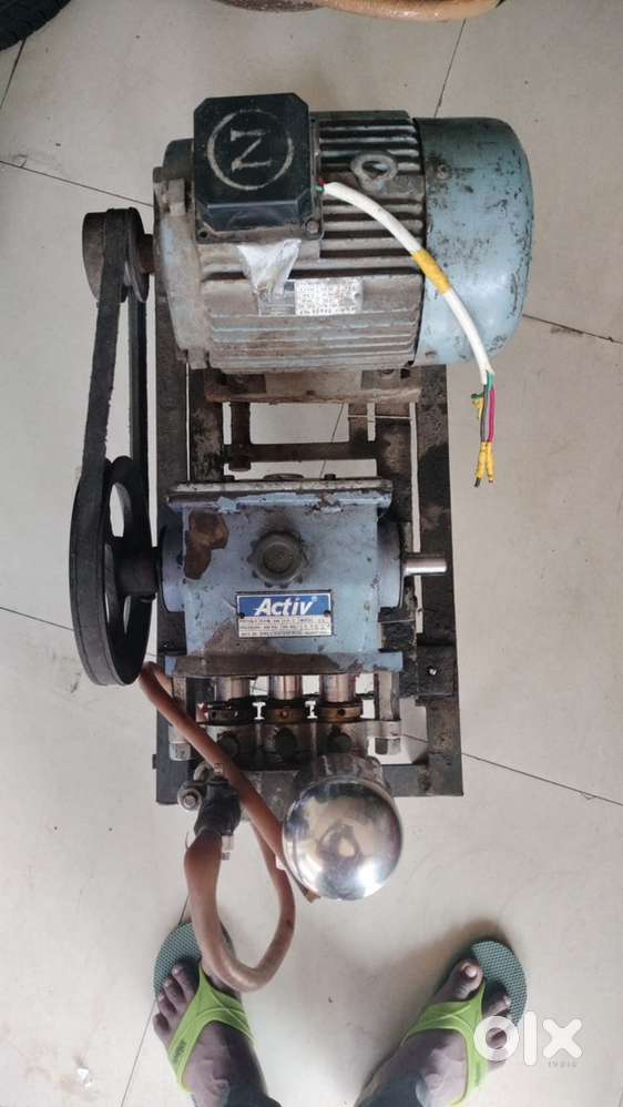 Vehicle washing machine