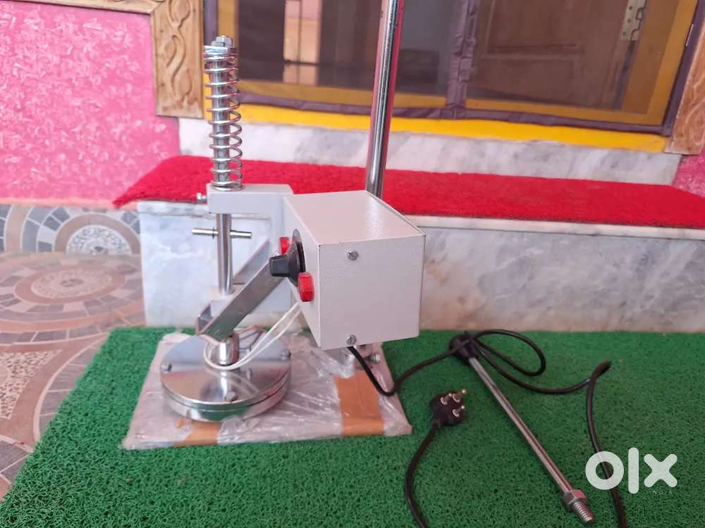 Sealing machine