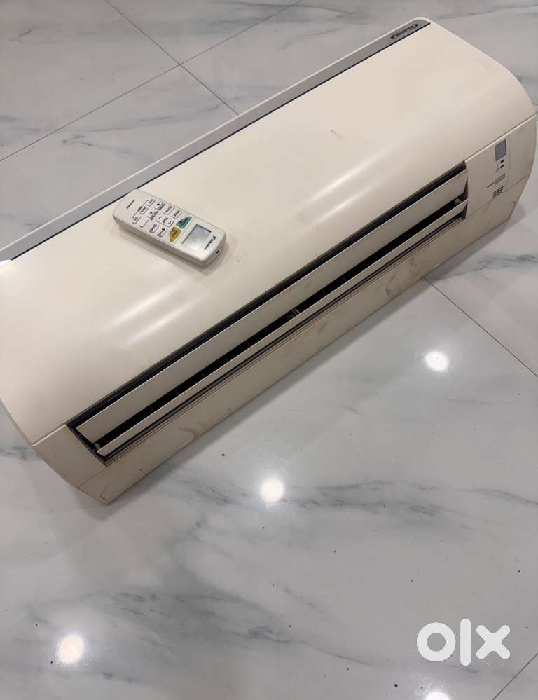 AC - Daikin 1 ton 5 star invertor