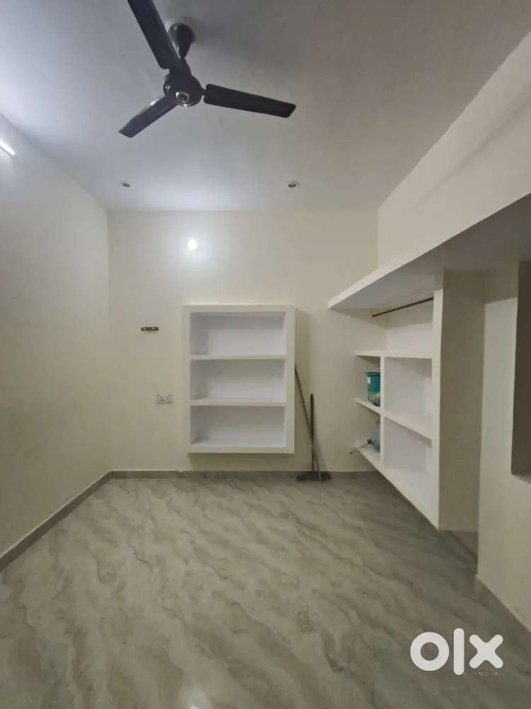 Rent 1 bhk 6000, 2bhk 7000  ( Hindu Family, ) allowed