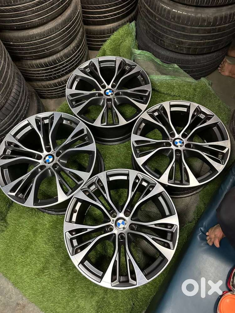 BMW ALLOY WHEELS 21 INCHES 120 PCD (GOOD CONDITION)