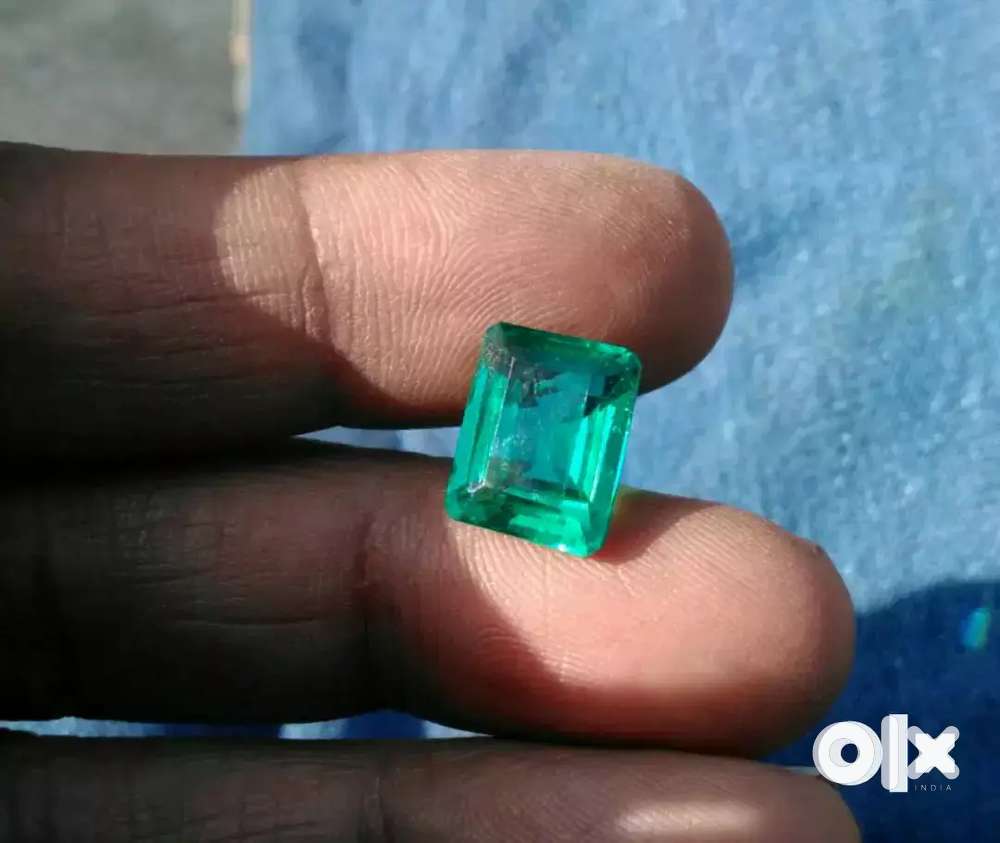 Certified Colombian Emerald Gemstone.