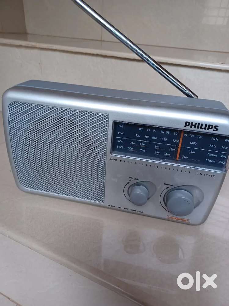 Philips Transistor Radio RL384/94 Champion.