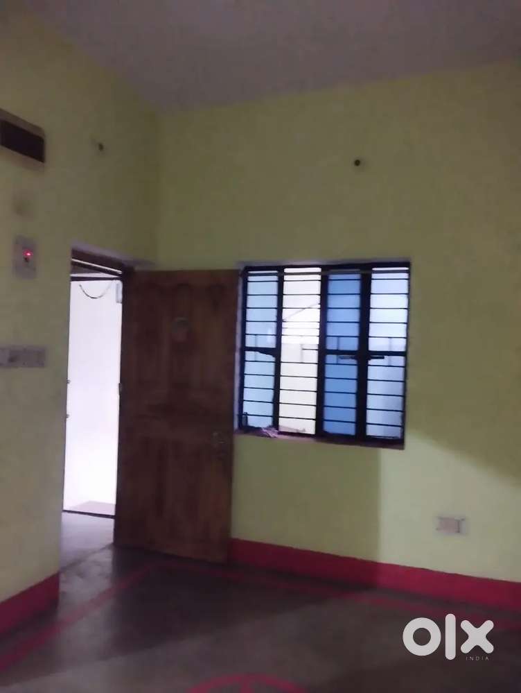 2 bhk flat for rent family only