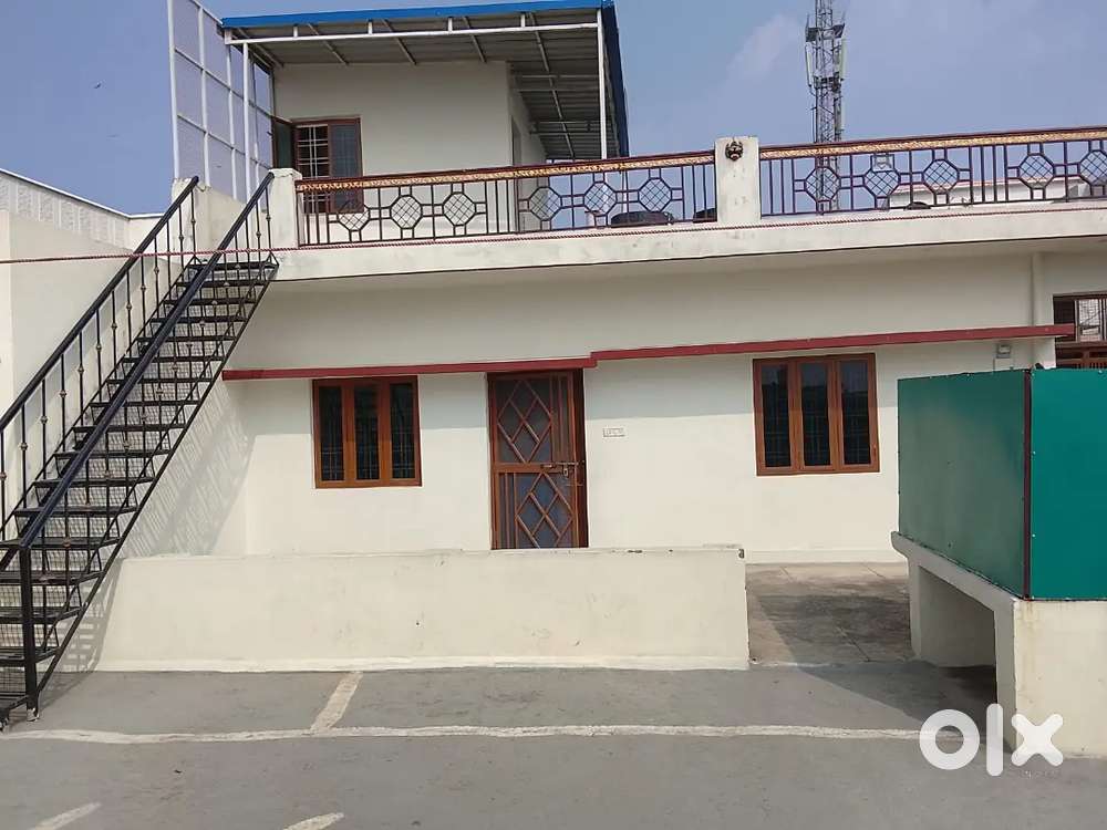Room for rent for students only boys