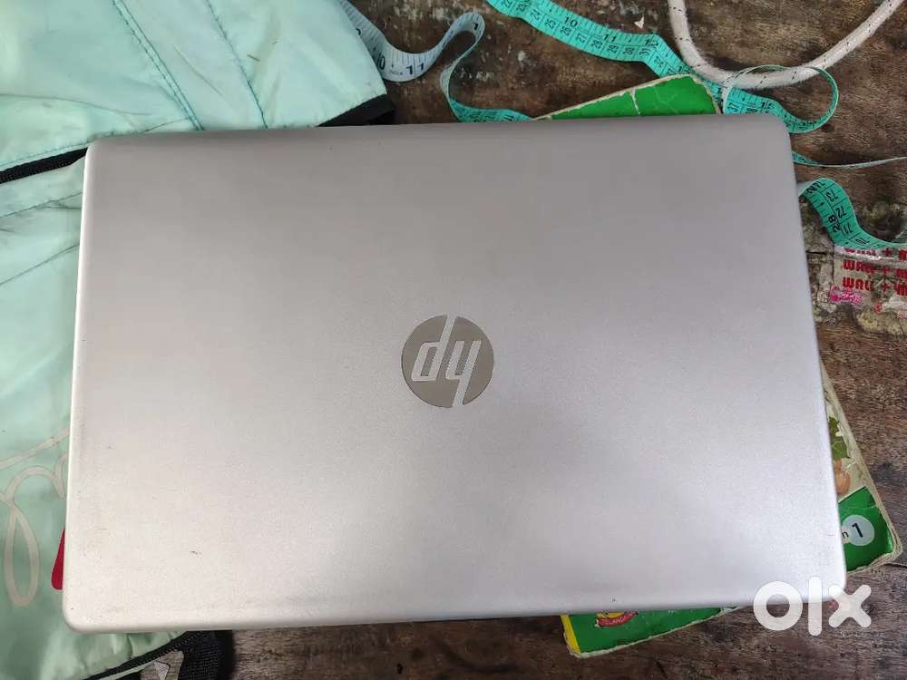 12th gen Intel i5 1235U ...16 gb