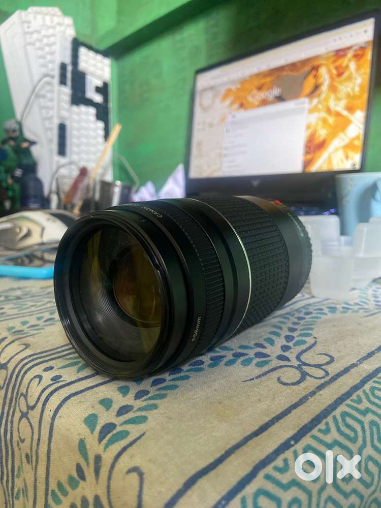 Canon EF 75-300mm lens