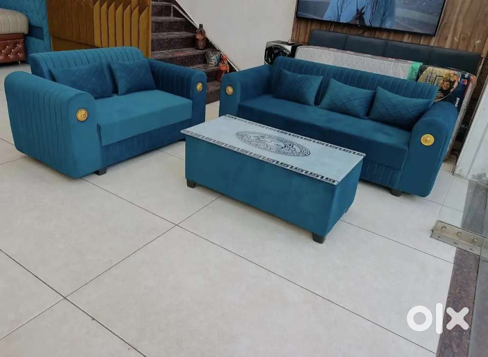 Nagpur Furniture Zone, Designer 5 Seater Sofa with Stylish Tea Table