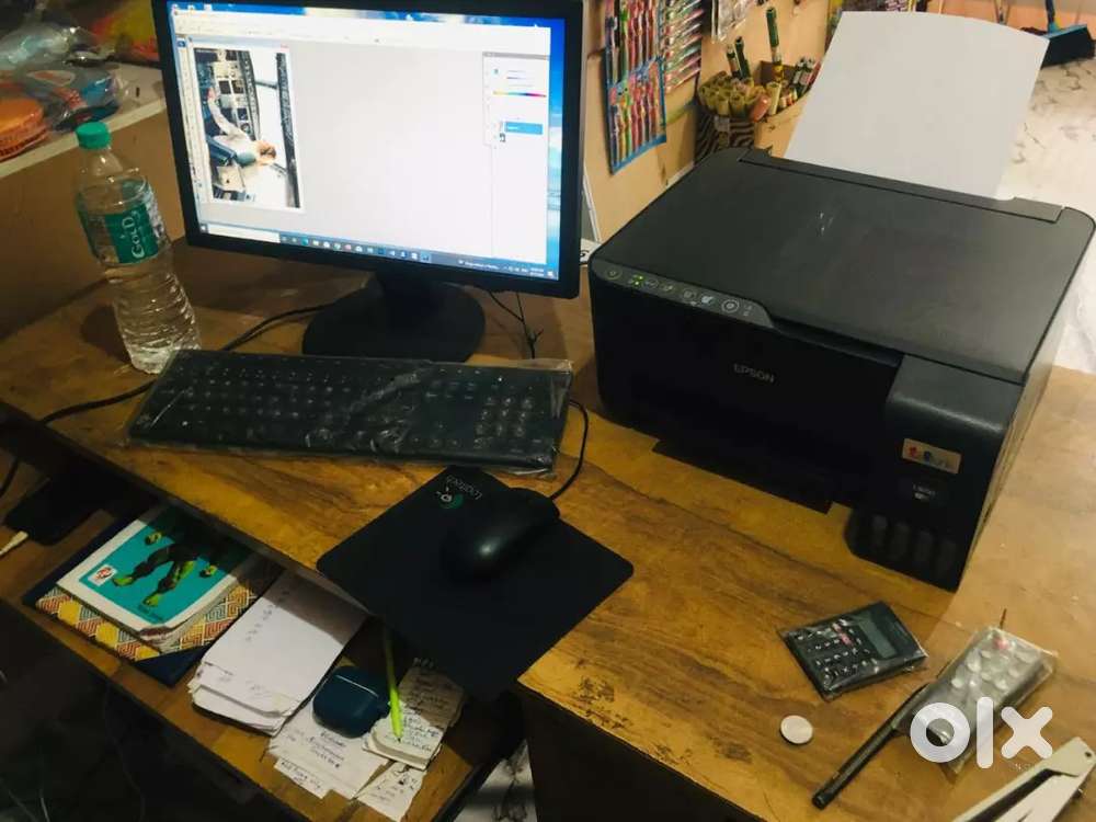 Acer Computer with Ups