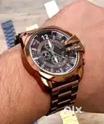 Attractive Men Analog watches