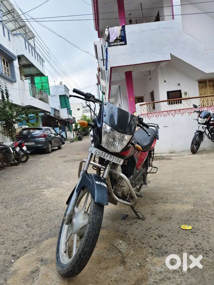 Yamaha YBR 125 cc with good condition for selling