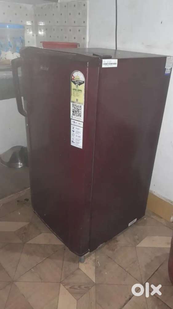 Selling 25 liter Haier Refrigerator and Cooler