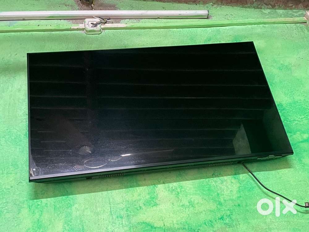 Samsung crystal du 700