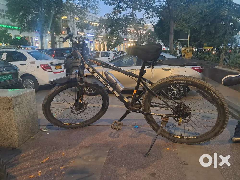 Imported full size cycle