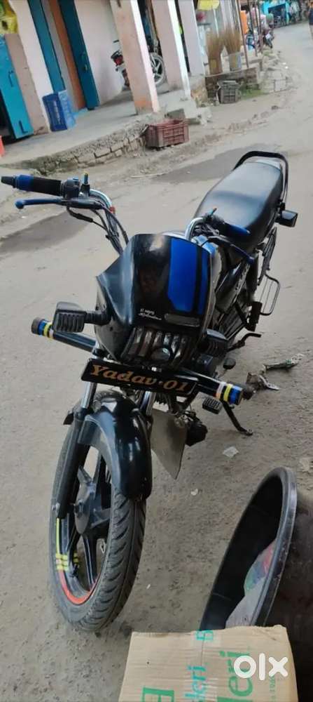 Bike 15 monthChali Hu Hai bike ki condition good hai