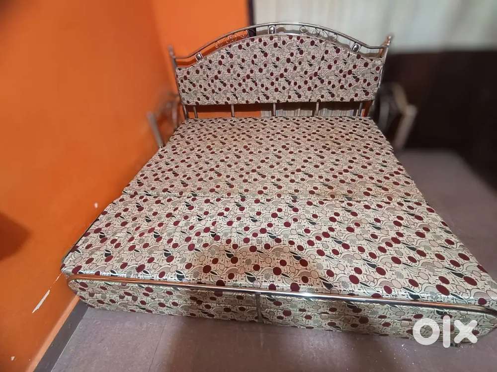 Steel Sofa cum bed for sale in North Goa