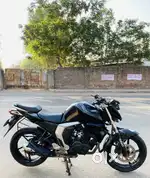 YAMAHA FZ S FIRST OWNER COMPANY CONDITION POWER FULL