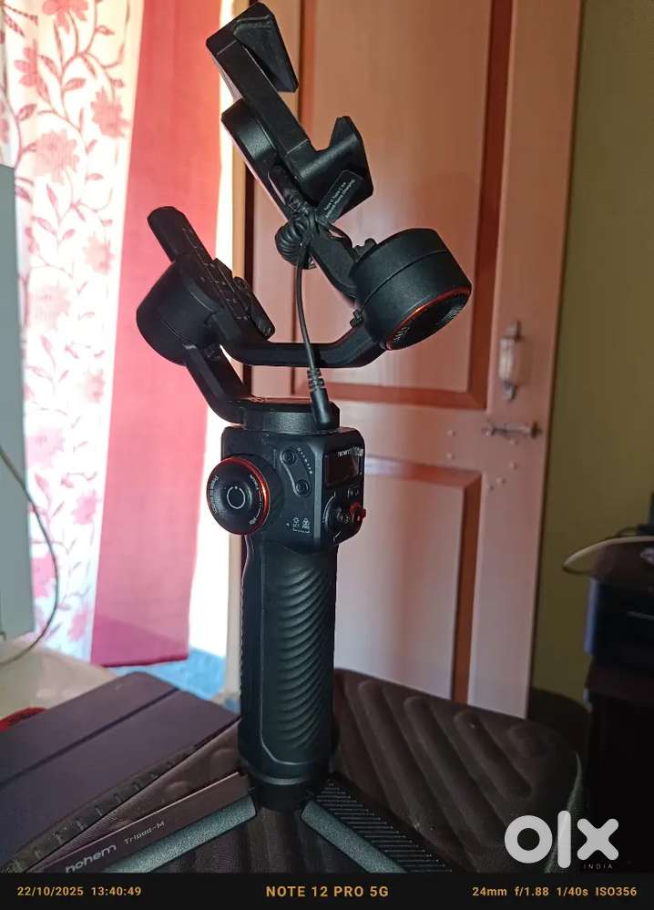 Mobile Gimbal, Lens, Tripod for sell