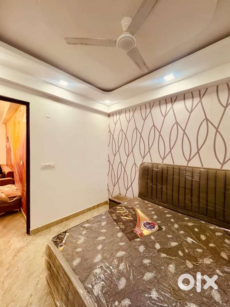 Urgent Sale: 2BHK Semi-Furnished Flat with Immediate Possession
