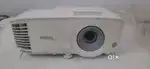 BENQ LCD PROJECTOR