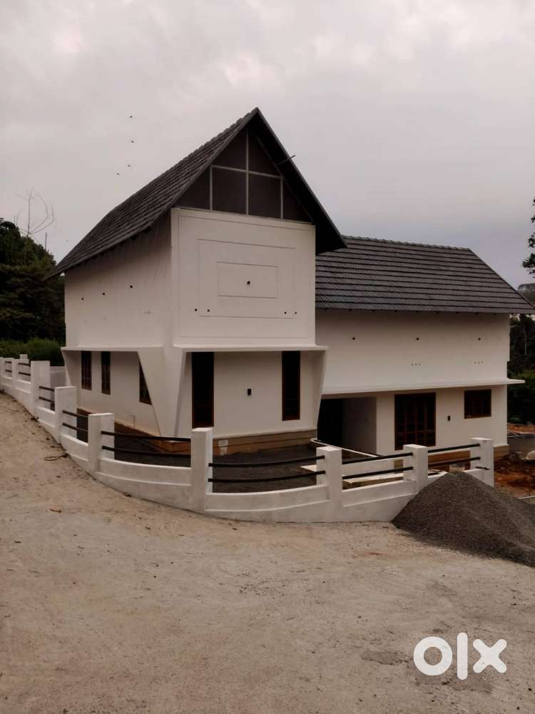 HOUSE For Sale @ Mammodu