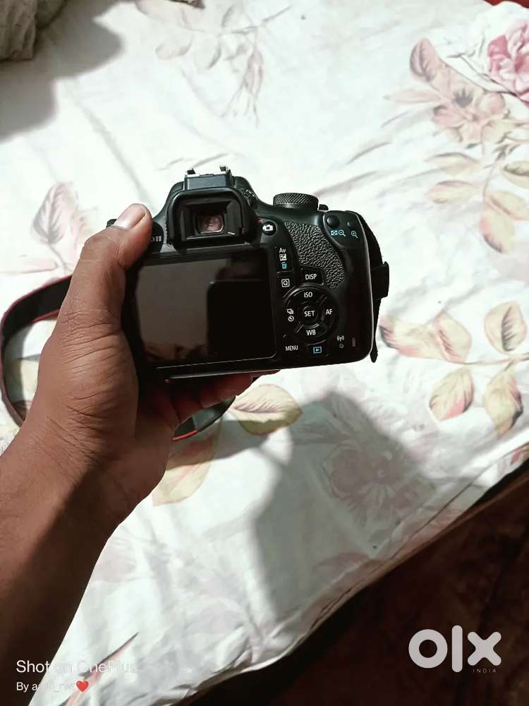 Canon EOS 1500 d