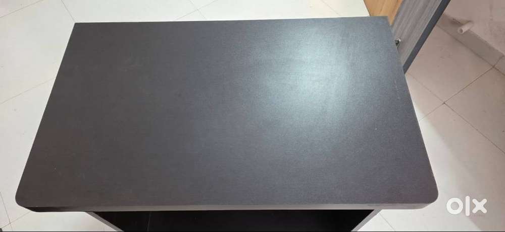 Office Computer Tables – Good Condition – Bulk Available (10 pcs)