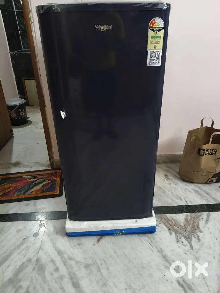 184 ltr whirlpool refrigerator only 3 months old for sale Rupees 10500