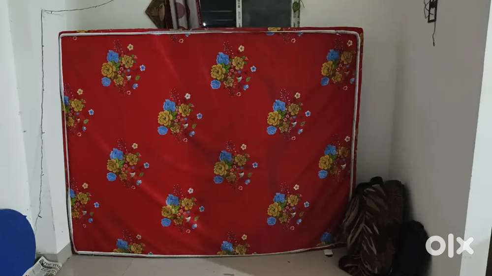 Selling double mattress