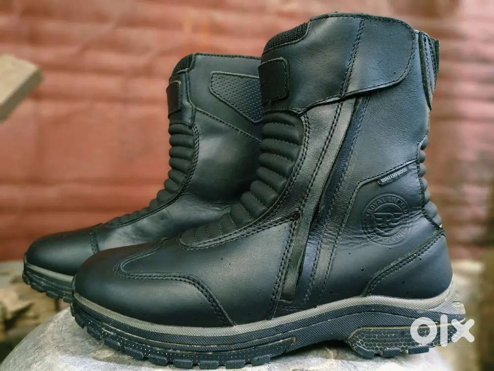 Royal Enfield riding shoes