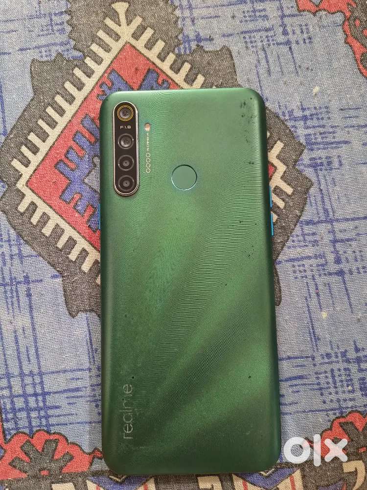 This is realme 5i android phone