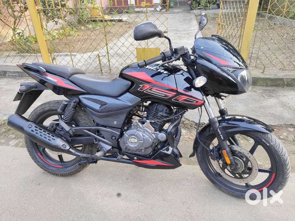 Bajaj Pulsar 150 Twin disc ABS Fi BS6 model bike sell