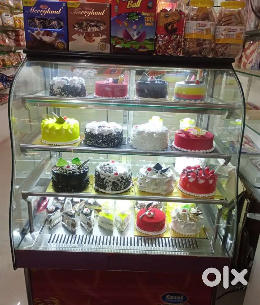 Bakery Birthday Cake Display Counter