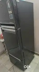 Whirlpool refrigerator 235 ltr