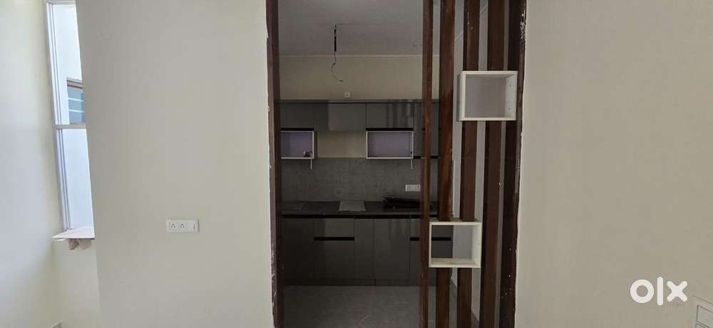 2bhk flat Fully Furnished flat Sector 127 Near gilco adjoining sawraj