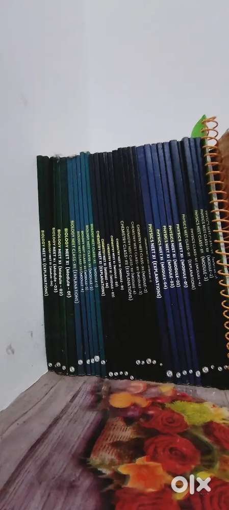 PW NEET all subject modules ( Class 11th and 12th) In Good condition .