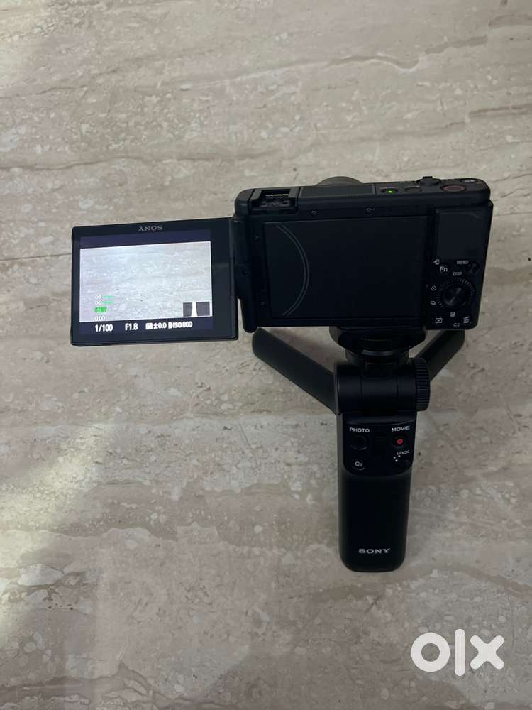 Sony ZV1 Camera with sony bluetooth handle