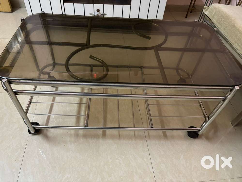 Sofa set with 2 side tables and tea poy