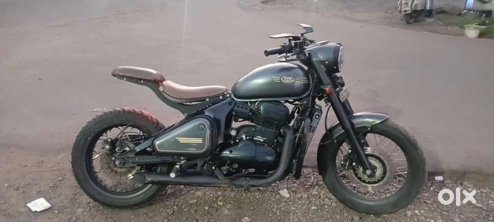 Jawa perak less driven bike