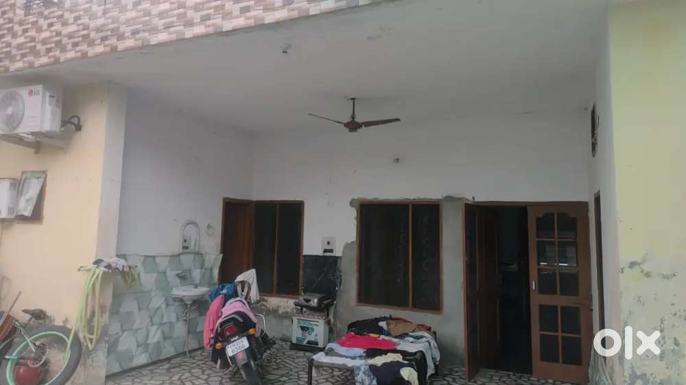 urgent sale house and plot