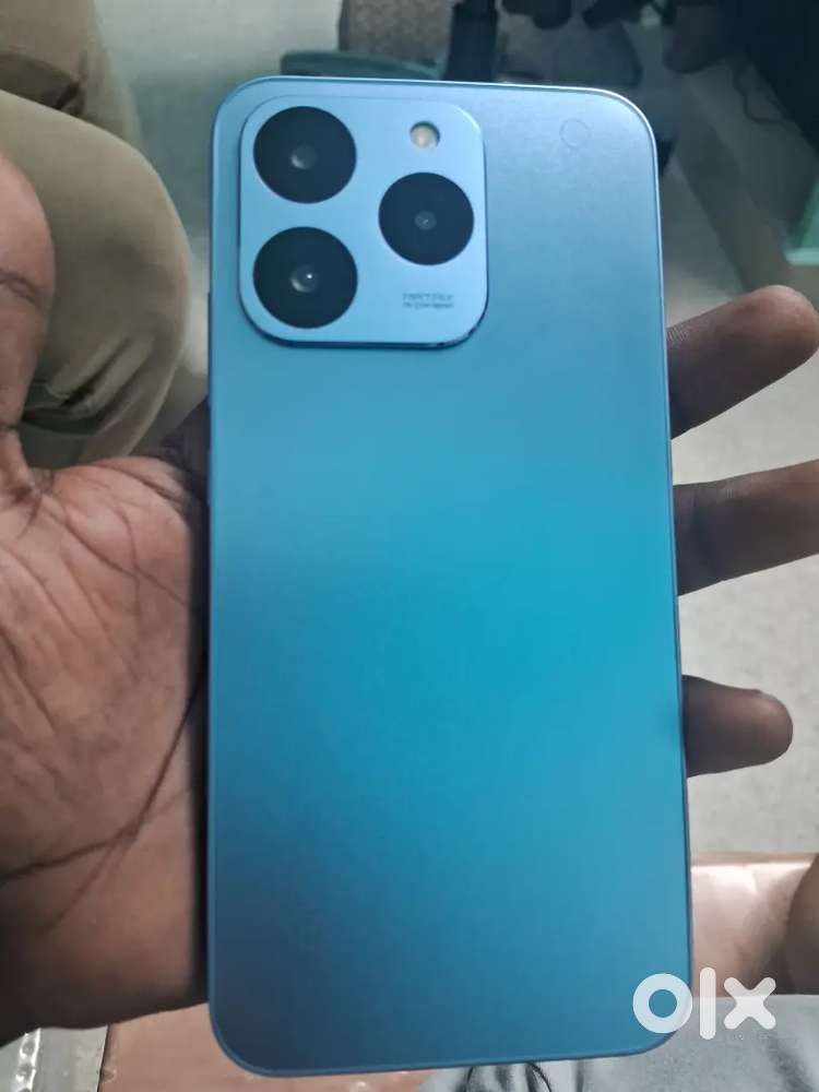 Realme15t 5g  8gb ram 256 rom