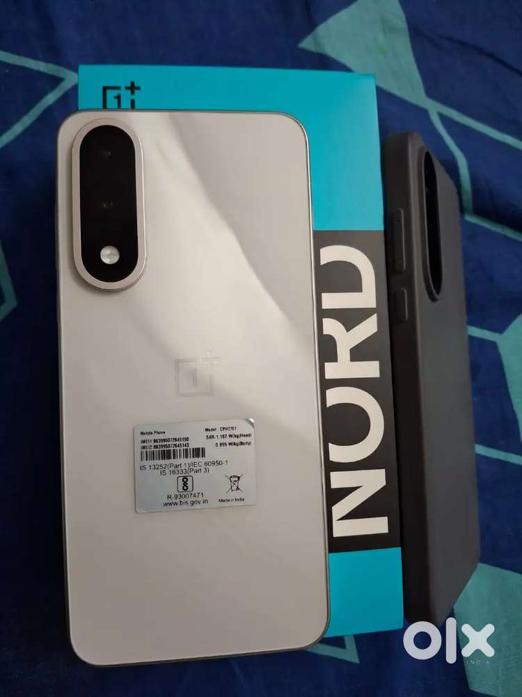 OnePlus Nord 5 256GB less than 30days used with complete kit for sell