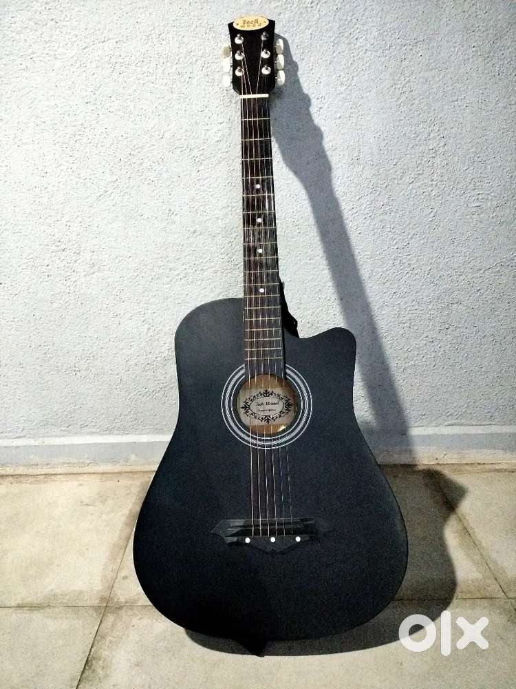 TECHWOOD OLD LIKE NEW GUITAR (LOW PRICE & PREMIUM QUALITY)